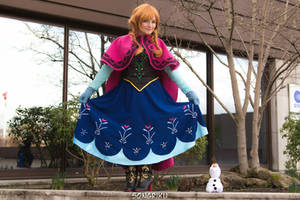 Anna Frozen Cosplay