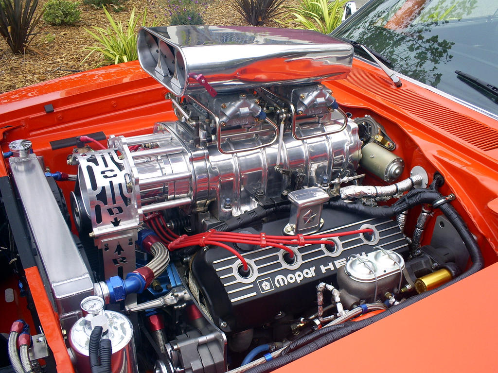Плохие двигатели автомобилей. Hemi 426 Supercharger. Додж Чарджер суперчарджер. 426 Hemi v8. V8 Mopar.