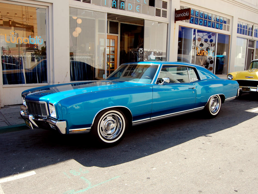 blue 1971 Chevy Monte Carlo