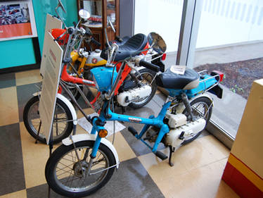 Honda Express/Express II minibike scooter moped