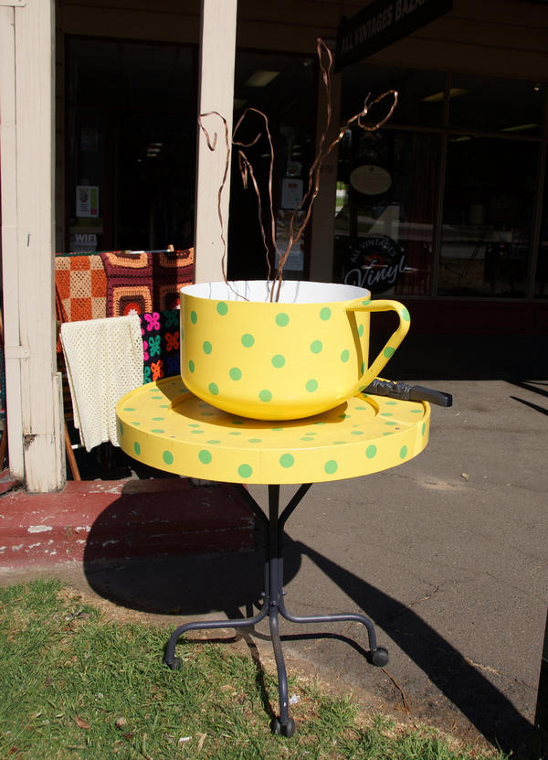 Stock-Giant tea cup -1