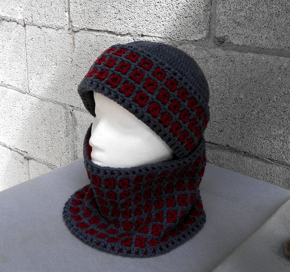 Fashionable interlocked crochet hat and scarf gray