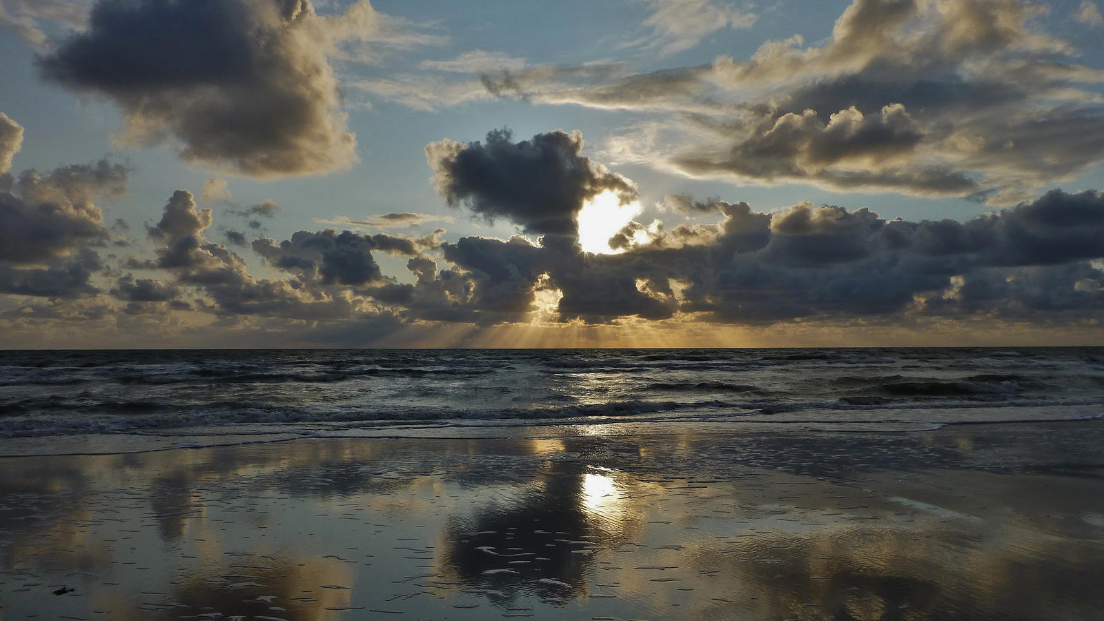 North Sea mirror