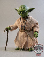 Jedi Master Yoda 6 in. Black Series Action Figure