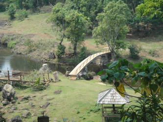 Yuang Waterfall, Loas