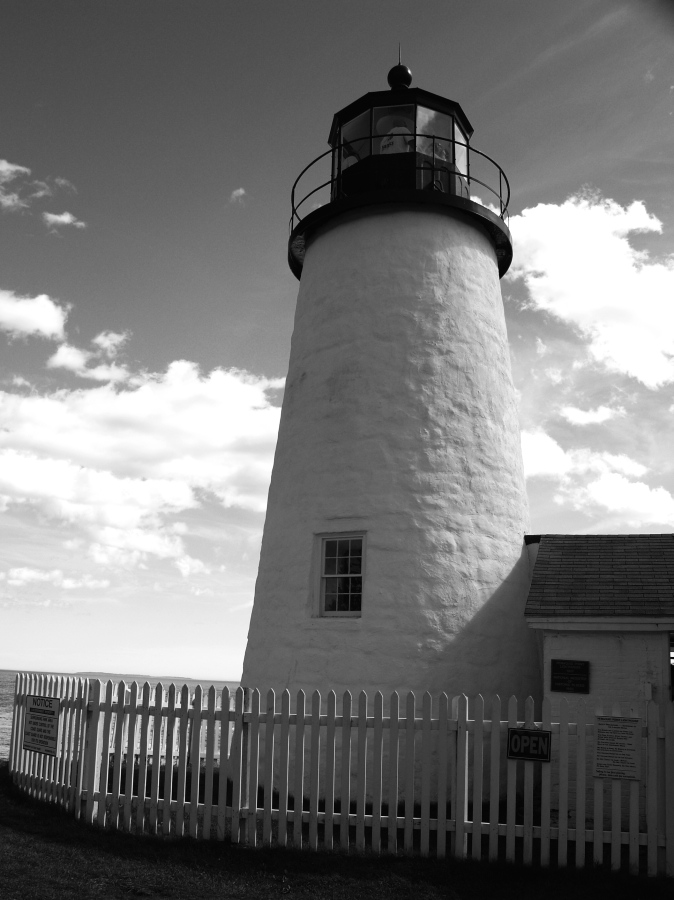 Black and white Pemaquid