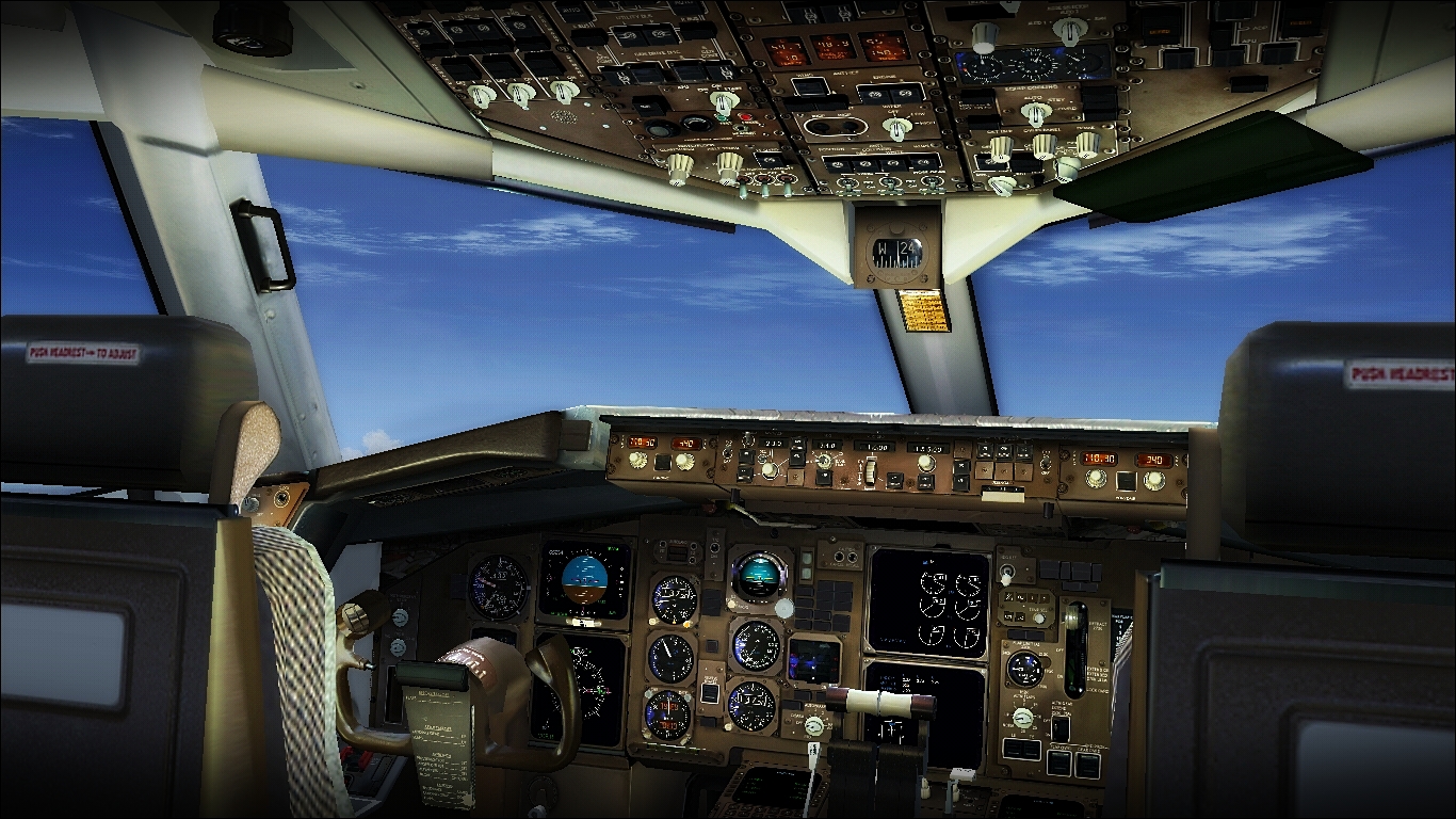 United 175 Cockpit