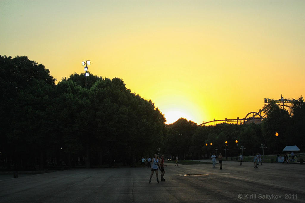 Sunset in Gorky Park (Moscow)