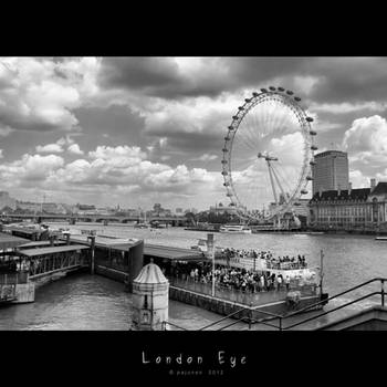 London Eye by Pajunen