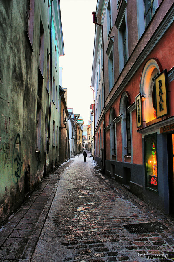 Lonely alleys