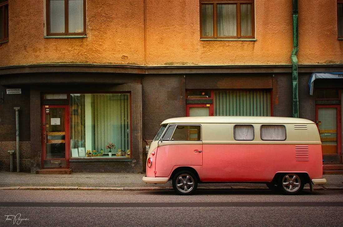 Old Van by Pajunen