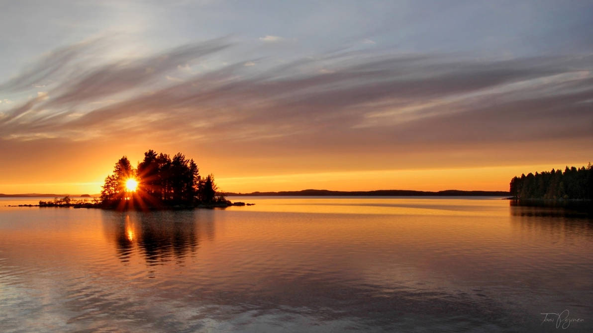 Island in the Sun by Pajunen