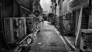 Asakusa Backstreets (bw)