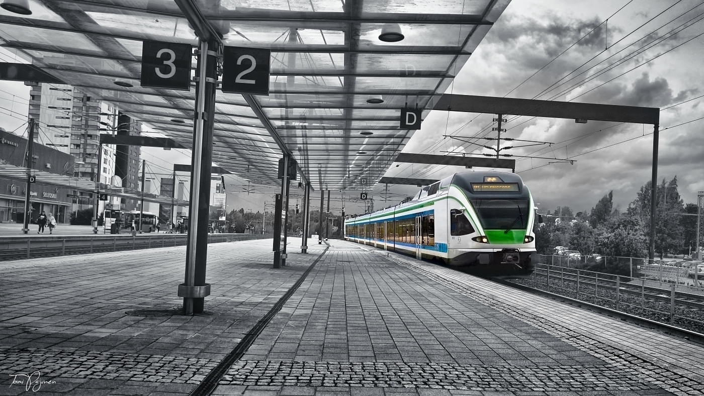 Train to Helsinki by Pajunen