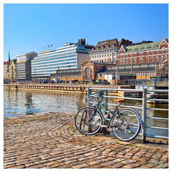 Kauppatori Market Place in Helsinki by Pajunen