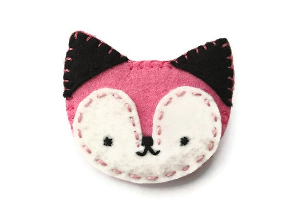 Pink felt fox brooch