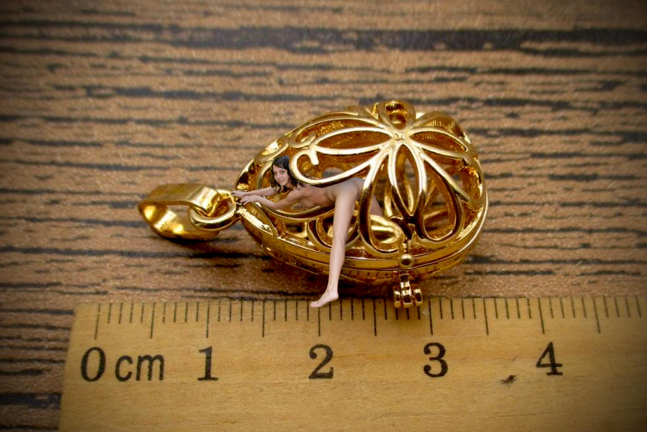 Golden Locket by bloodthirstybutcher on DeviantArt