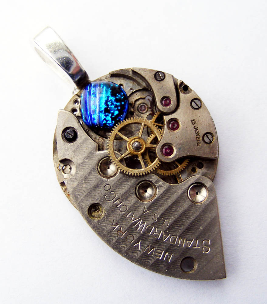 TIME PIECE 3D PENDANT