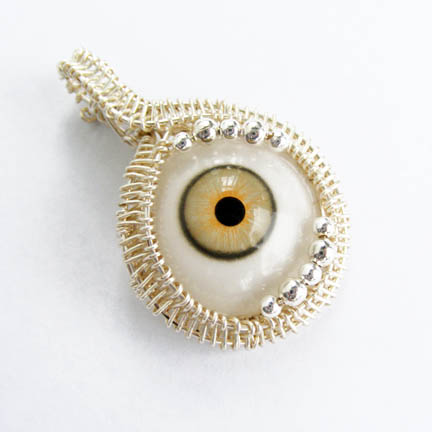 EYE AM WATCHING Wire Pendant 2