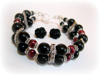 Black and Red Pearls