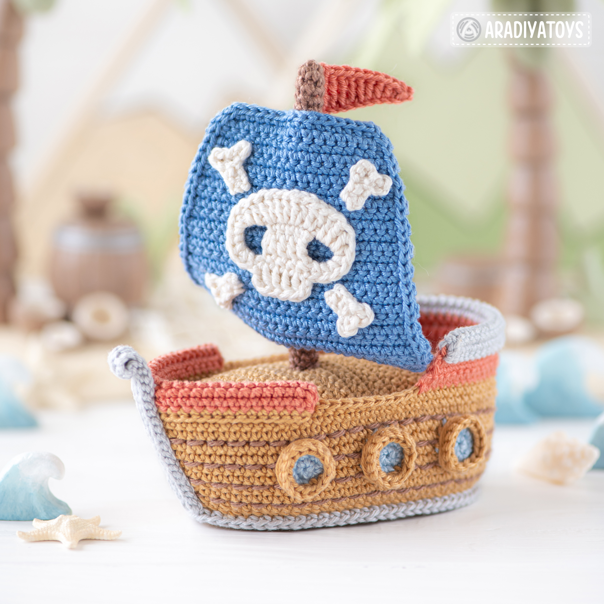 Pirate Ship crochet pattern by AradiyaToys