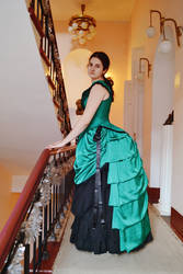 green bustle