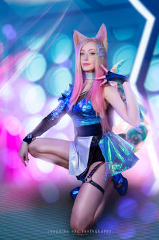 KDA Ahri MORE Cosplay