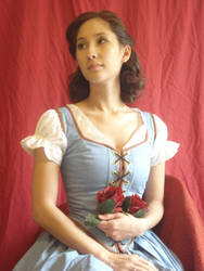 OUAT Belle Cosplay 6