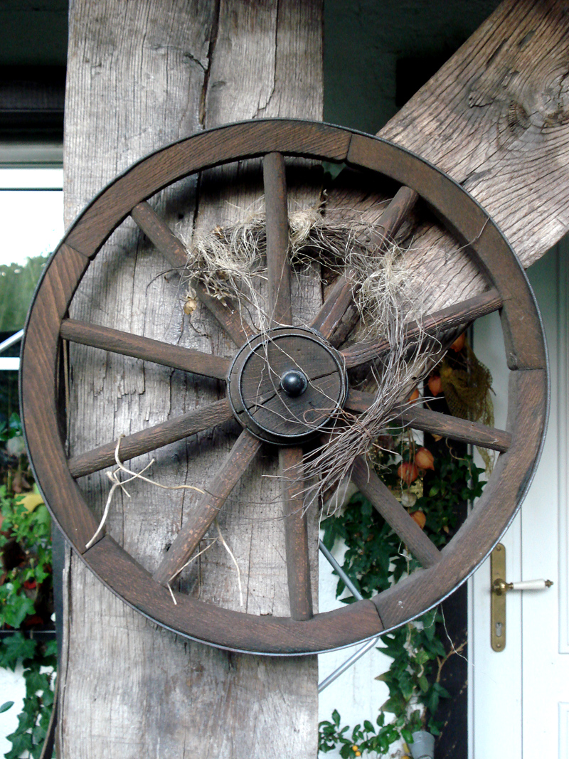 a wooden wheel