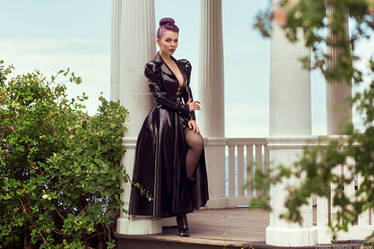 _Maebelle Latex III.