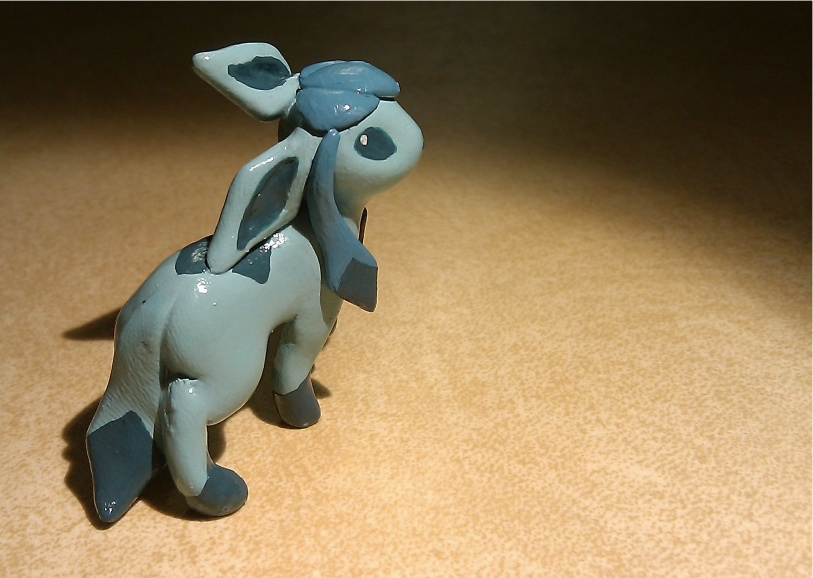 Glaceon statue