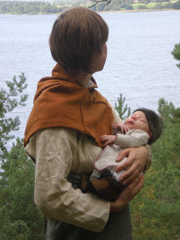 Viking mother and daughter