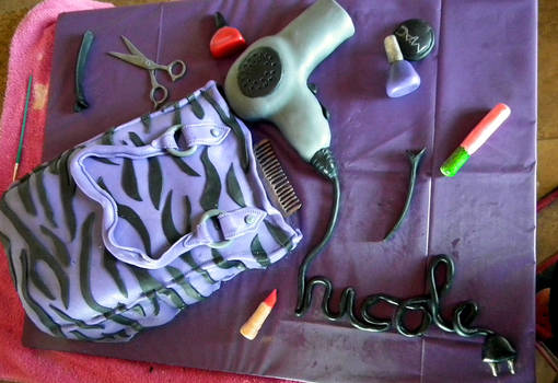 Purse cake for cosmo student