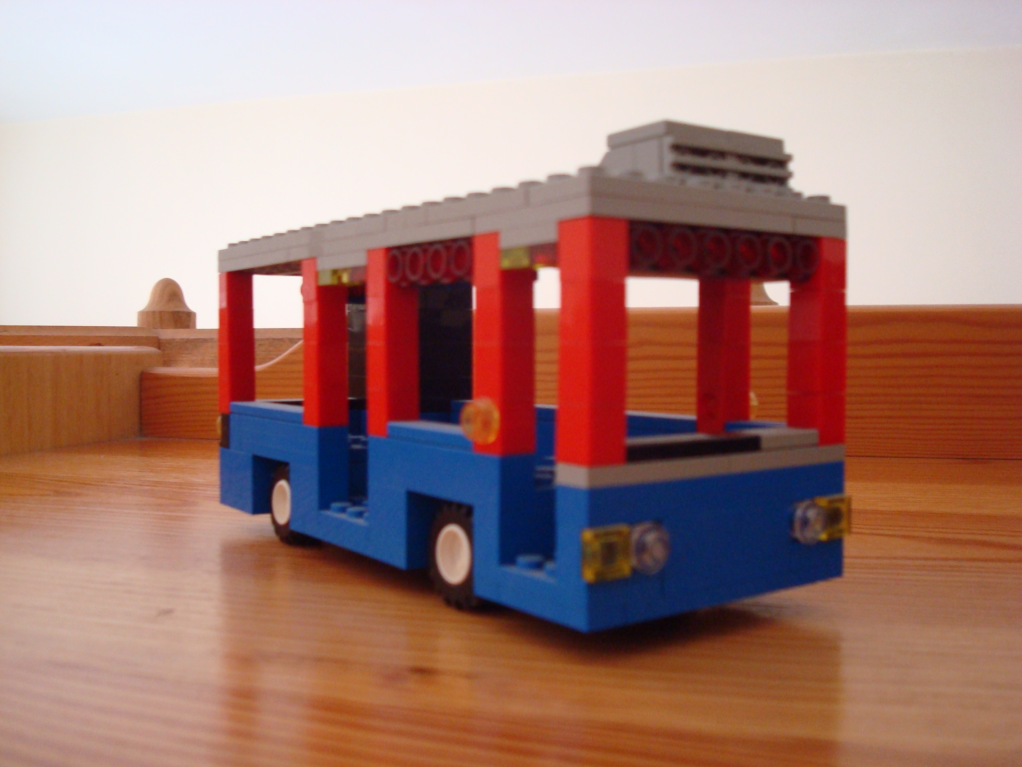 Lego Low-floor Midi Bus [2008/09 - 2022]