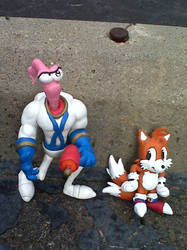 Earthworm Jim and Classic Tails the fox figures