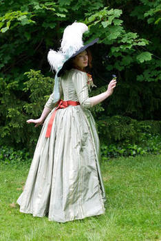 1780 zone-front gown (unfinished)5