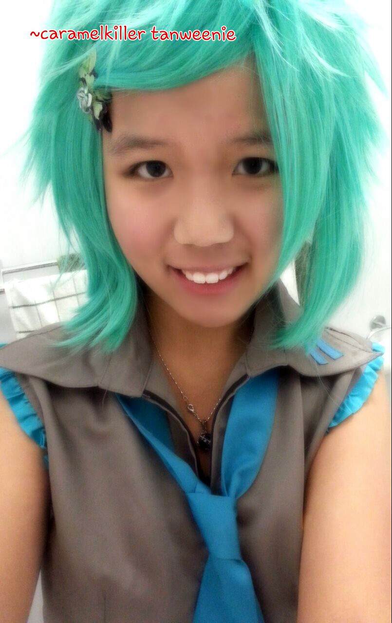 Hatsune Mikuo Cosplay by Caramelkiller Tanweenie