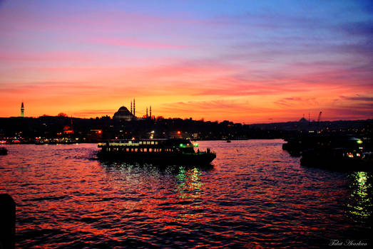 SUNSET ON THE GOLDEN HORN