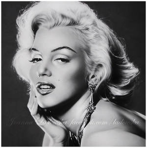 Pencil portrait of Marilyn Monroe