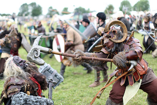 Drachenfest 2014 crushing a stone troll