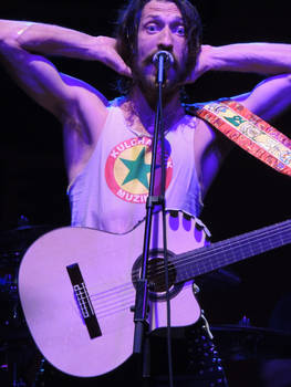 Gogol Bordello 01