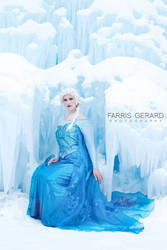 Elsa On Ice Throne