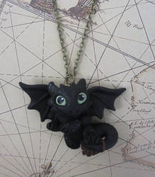 Toothless (HTTYD) Night Fury Necklace