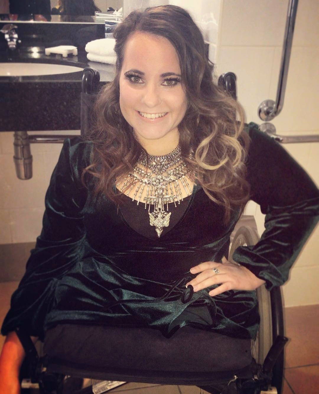 legless beauty lok by lfitz on DeviantArt