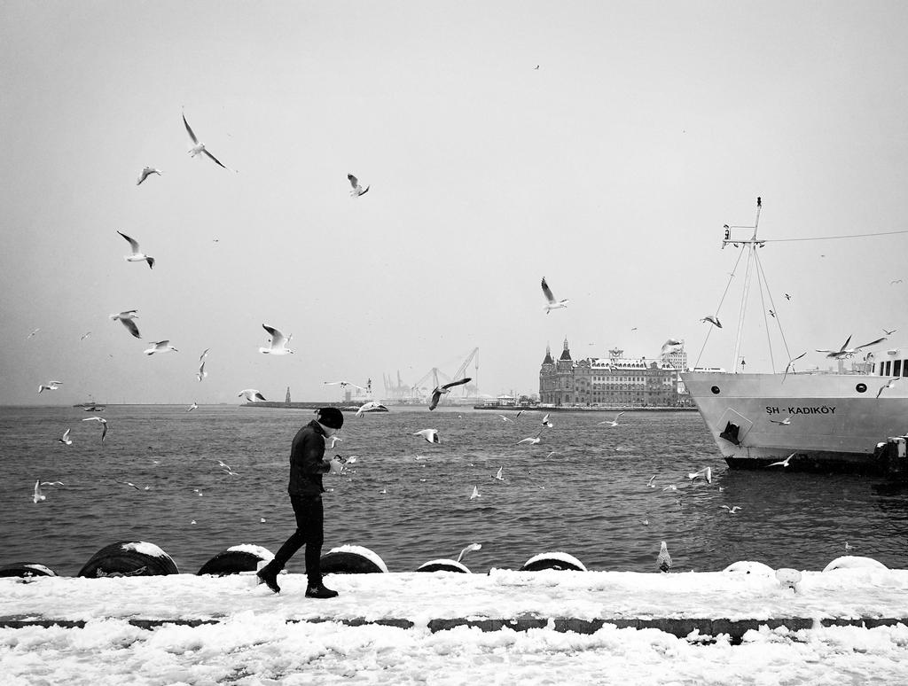 Istanbul mobile by oscarsnapshotter Istanbul mobile by oscarsnapshotter