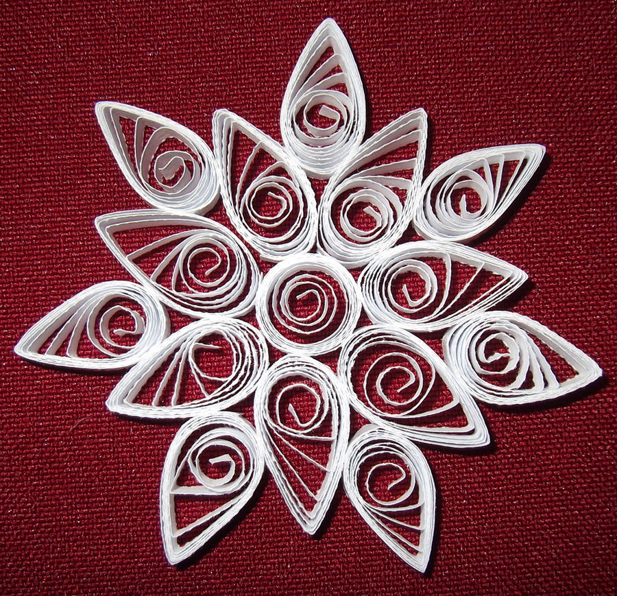 Christmas quilling