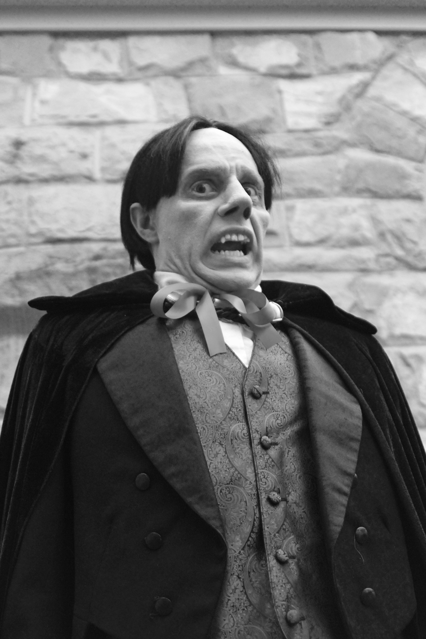 Lon Chaney's Phantom of the Opera: Full Costume