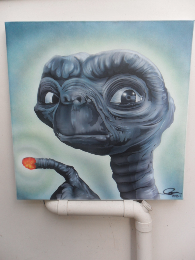 E.T Airbrushed