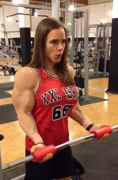 Awsome Muscle Girl