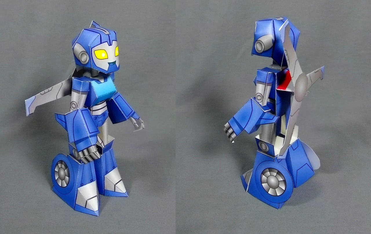 Rescue Bots Academy Whirl cardmodel